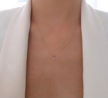 Charger l'image dans la galerie, Collier plaqué or croix émaillée rose communion