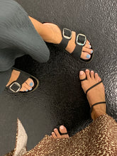 Charger l'image dans la galerie, Bracelet de cheville plaqué or Guila Paris