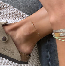 Charger l'image dans la galerie, Bracelet de cheville Guila Paris plaqué or